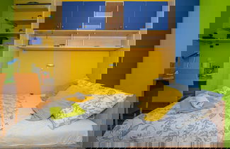 Photo 3 - Studio Apartment With Swimming Pool & Sea View