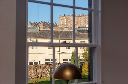 Foto 18 - Lovely Apartment Beneath Edinburgh Castle