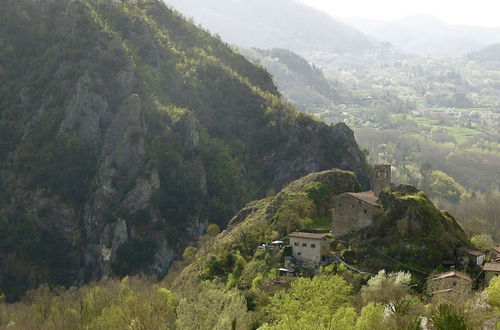 Foto 38 - Tranquil Villa in San Romano di Garfagnana with Hot Tub