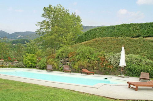 Foto 27 - Tranquil Villa in San Romano di Garfagnana with Hot Tub