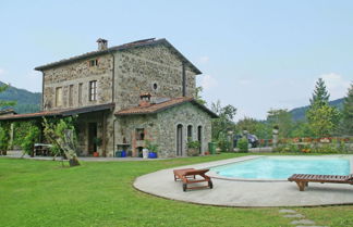 Foto 1 - Tranquil Villa in San Romano di Garfagnana with Hot Tub