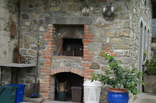 Photo 21 - Tranquil Villa in San Romano di Garfagnana with Hot Tub