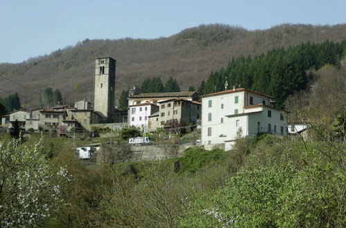 Foto 38 - Tranquil Villa in San Romano di Garfagnana with Hot Tub