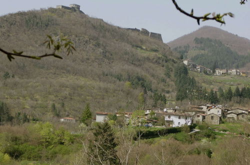 Foto 37 - Tranquil Villa in San Romano di Garfagnana with Hot Tub