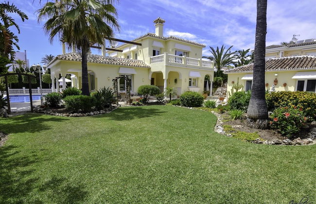 Exquisite Villa 50m To Beach - Foto 16