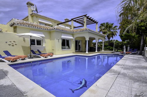 Photo 1 - Exquisite Villa 50m To Beach