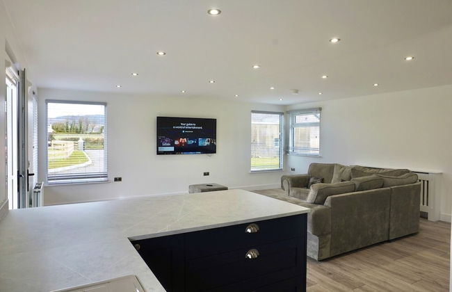 Castle View Chalet by Clonlum Cottages - Foto 33
