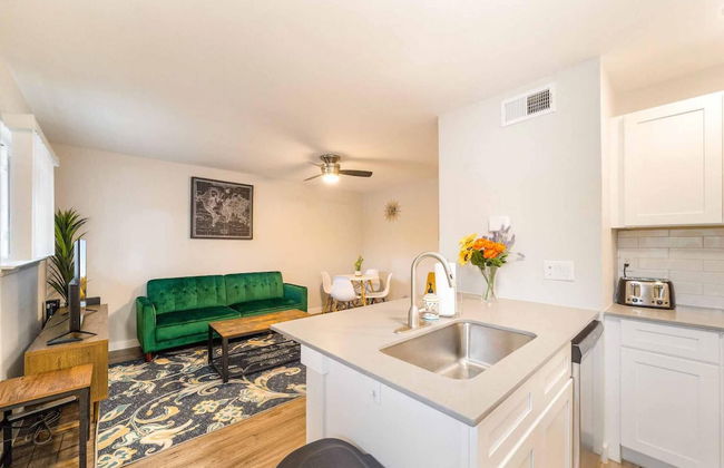 Stylish 1BR Near UT Highland Evonify - Foto 1