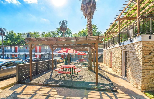 Stylish 1BR Near UT Highland Evonify - Foto 16