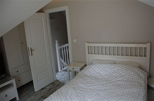 Foto 3 - Comfortable Holiday Home in Terraced Houses - Near the Sea