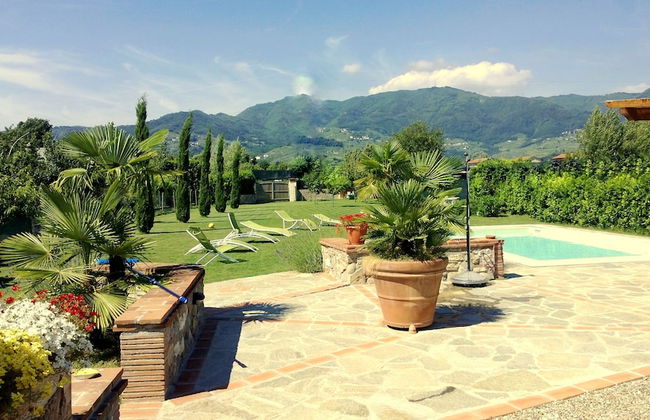 Villa In Lucca Placed in a Residential Area, all Services Nearby - Foto 19
