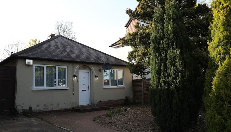 Foto 1 - Cosy 3-bed Bungalow NEC Airport Close to Amenities