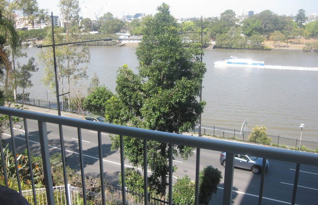 Fairthorpe Apartments - Photo 10