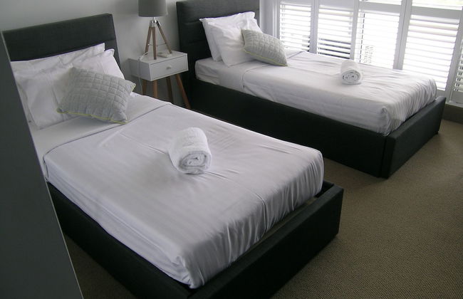 Fairthorpe Apartments - Photo 3