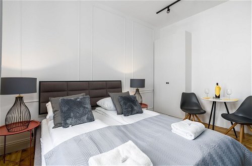 Photo 14 - Poznan Old Town Studio by Renters