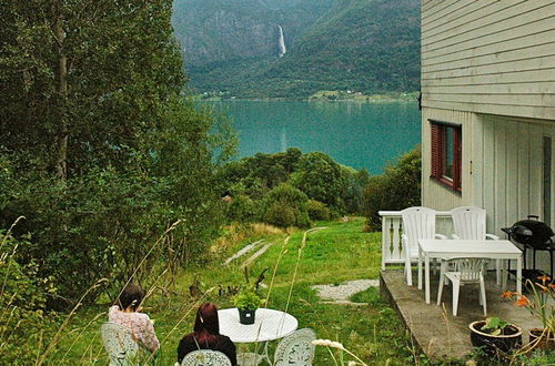 Photo 18 - 4 Person Holiday Home in Høyheimsvik