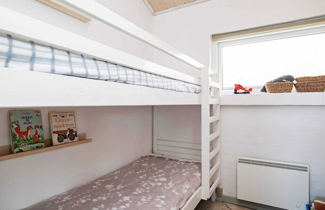 8 Person Holiday Home in Pandrup - Foto 3