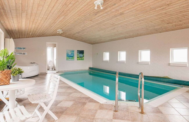 8 Person Holiday Home in Pandrup - Foto 12