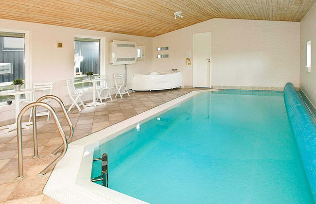 8 Person Holiday Home in Pandrup - Foto 13