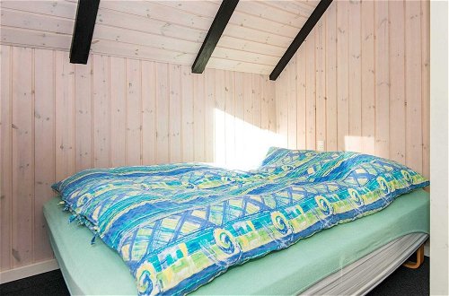 Foto 9 - 6 Person Holiday Home in Romo