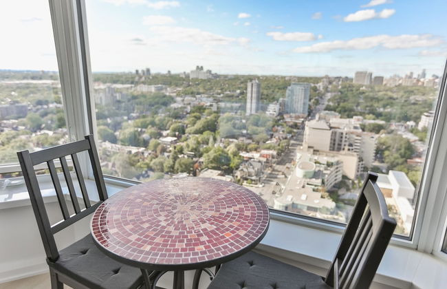 QuickStay - Chic in Yorkville (Yonge & Bloor) - Foto 5