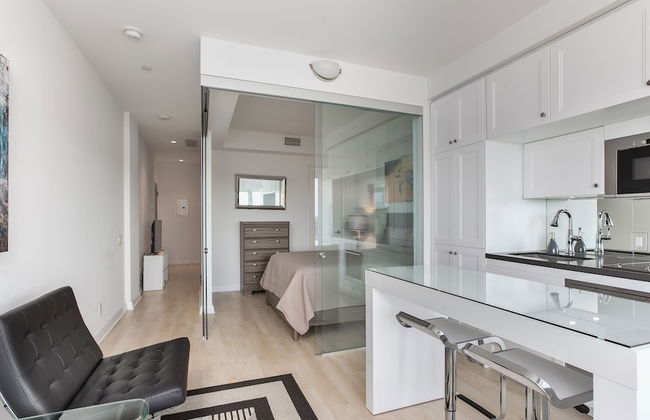 QuickStay - Chic in Yorkville (Yonge & Bloor) - Foto 14
