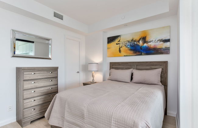 QuickStay - Chic in Yorkville (Yonge & Bloor) - Foto 2