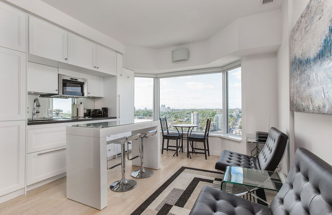 QuickStay - Chic in Yorkville (Yonge & Bloor) - Foto 1