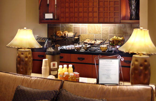 Larkspur Landing Extended Stay Suites Hillsboro - Photo 23