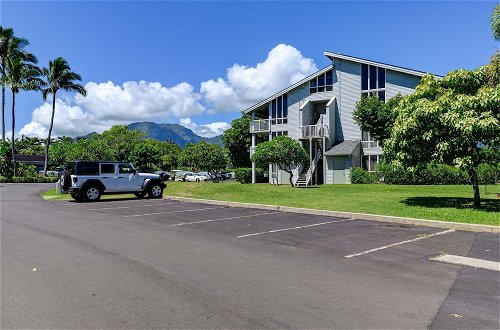 Foto 36 - Newly Remodeled Cliffs Resort In Princeville 2 Bedroom Condo by RedAwning