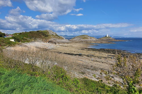 Photo 16 - Captivating 2 Bedroom Bungalow in Mumbles