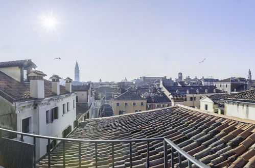 Photo 51 - Rialto Canal View With Terrace and Balcony