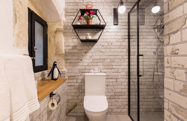 Last Century Residence With Jacuzzi - Photo 15