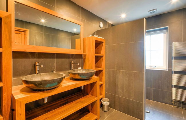Spacious Farmhouse With Sauna, Hottub - Foto 14