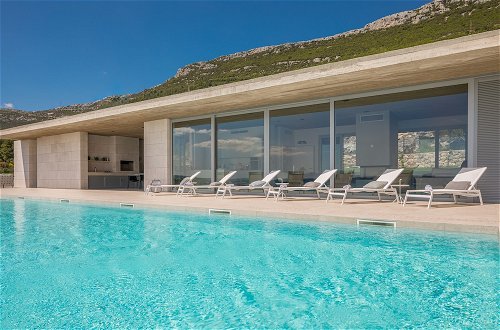 Foto 1 - Villa Radun Home with Grand Heated Pool