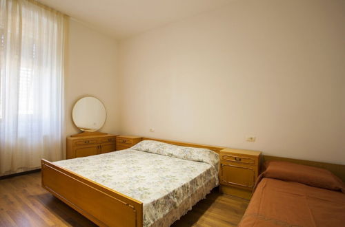 Photo 6 - Comfort Apartment Romea near the Center