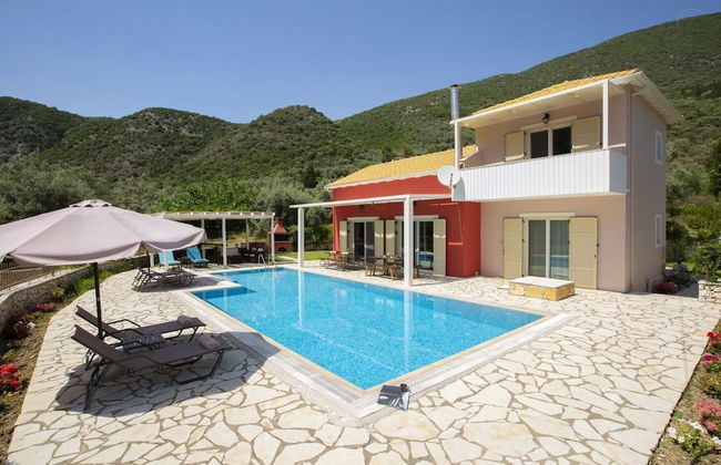Villa Niriides - Foto 1