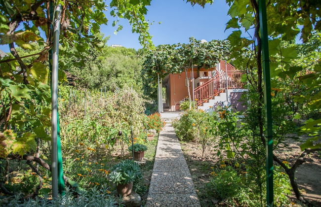House With Large Garden, Right Next to the River - Foto 42