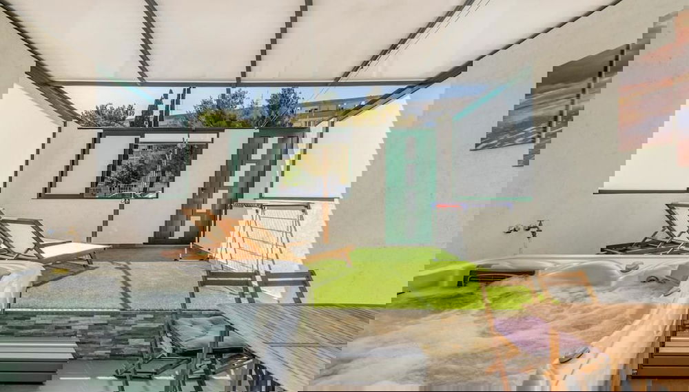 Primary image