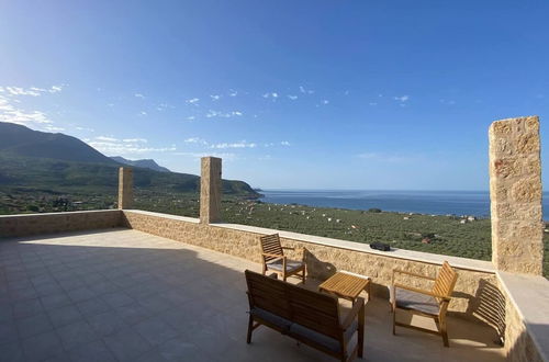 Photo 9 - Lovely 3-bed Villa. Private Pool in Agios Nikolaos