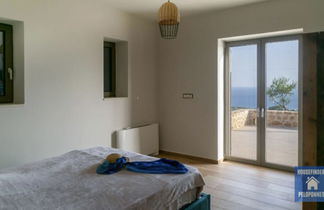 Photo 3 - Lovely 3-bed Villa. Private Pool in Agios Nikolaos