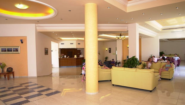 Entrada (vista interior)