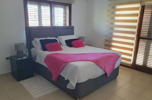 Photo 3 - Inviting 3-bed Villa in Kayalar