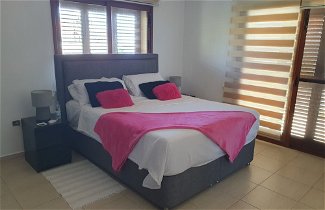 Foto 3 - Inviting 3-bed Villa in Kayalar