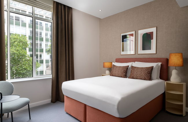 The Lincoln Suites - Photo 9