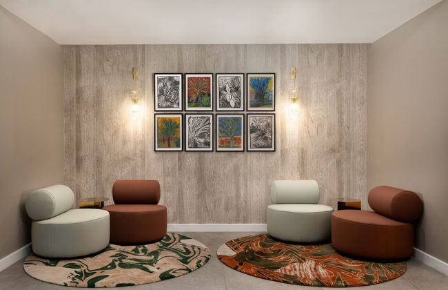 The Lincoln Suites - Photo 38