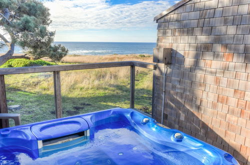 Photo 15 - Sea Pine Hot Tube With Ocean View