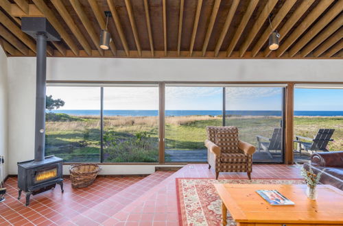 Photo 12 - Sea Pine - Hot Tub With Ocean View