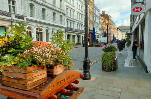 Photo 14 - Livestay- Fabulous 1bed Apartment on Covent Garden