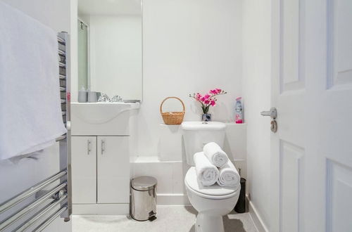 Photo 11 - Livestay- Fabulous 1bed Apartment on Covent Garden